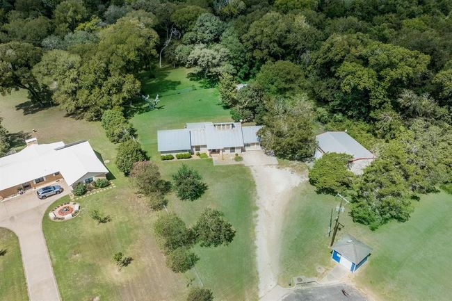 12 Creekwood Dr, House other with 3 bedrooms, 2 bathrooms and 3 parking in Schulenburg TX | Image 6