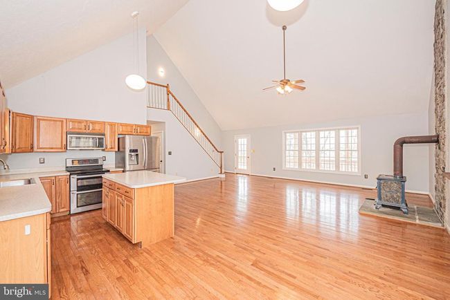 721 Doom Peak Rd, House other with 3 bedrooms, 2 bathrooms and null parking in LINDEN VA | Image 5