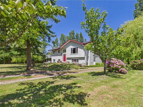 1920 Mills Rd, North Saanich, BC, V8L5S9 | Card Image