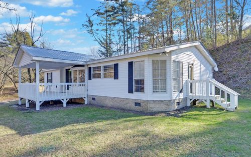 49 Golden Pond, Marble, NC, 28905-8781 | Card Image