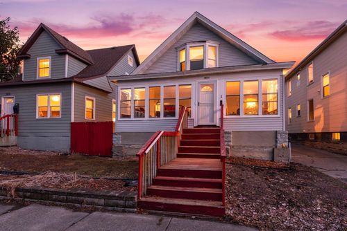 1042 16th Ave Se, Minneapolis, MN, 55414-2410 | Card Image