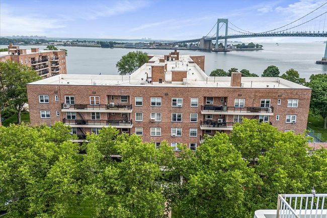 APT-2S - 16241 Powells Cove Blvd, Home with 2 bedrooms, 1 bathrooms and null parking in Whitestone NY | Image 18