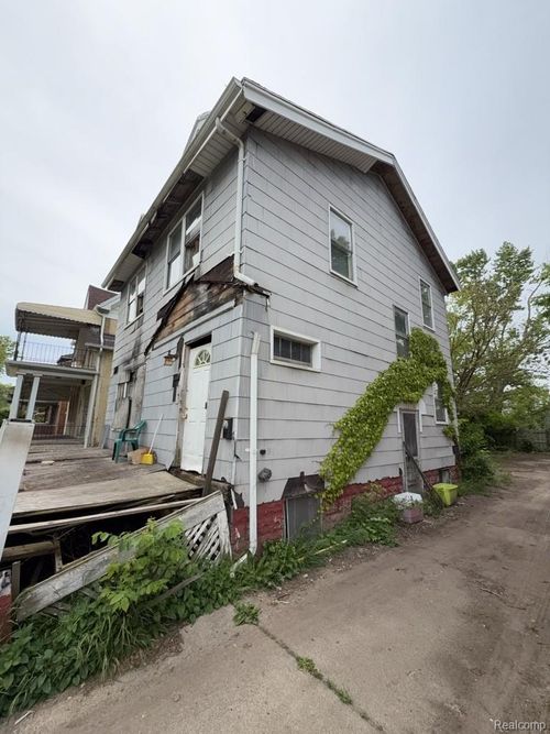 12725 Northlawn St, Detroit, MI, 48238-3040 | Card Image