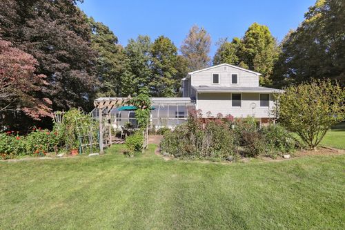 62 Walnut Hill Rd, Bethel, CT, 06801-1307 | Card Image