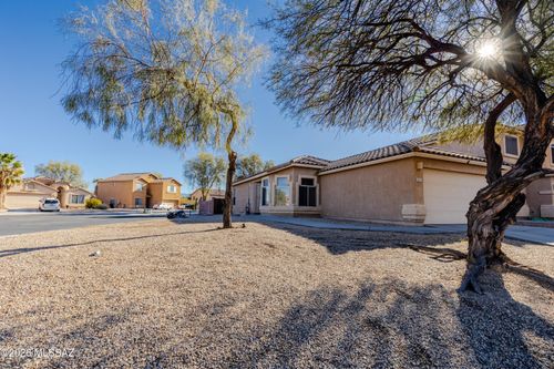 8876 N Misty Brook Dr, Tucson, AZ, 85743-1508 | Card Image