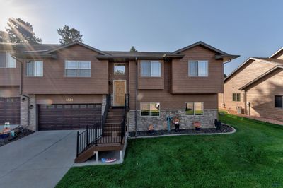 6521 Muirfield Dr, Townhouse with 4 bedrooms, 3 bathrooms and null parking in Rapid City SD | Image 1