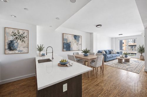 4e-109-19 72nd Rd, Forest Hills, NY, 11375 | Card Image