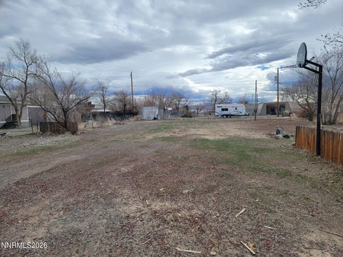 1060 Donner Trl, Silver Springs, NV, 89429-6935 | Card Image