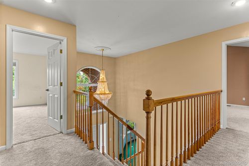 48578 Wildrose Dr, Canton, MI, 48187-5642 | Card Image