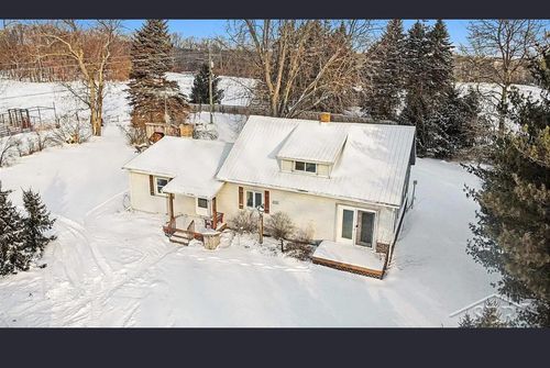 11851 N Crystal Rd, Vestaburg, MI, 48891-8738 | Card Image