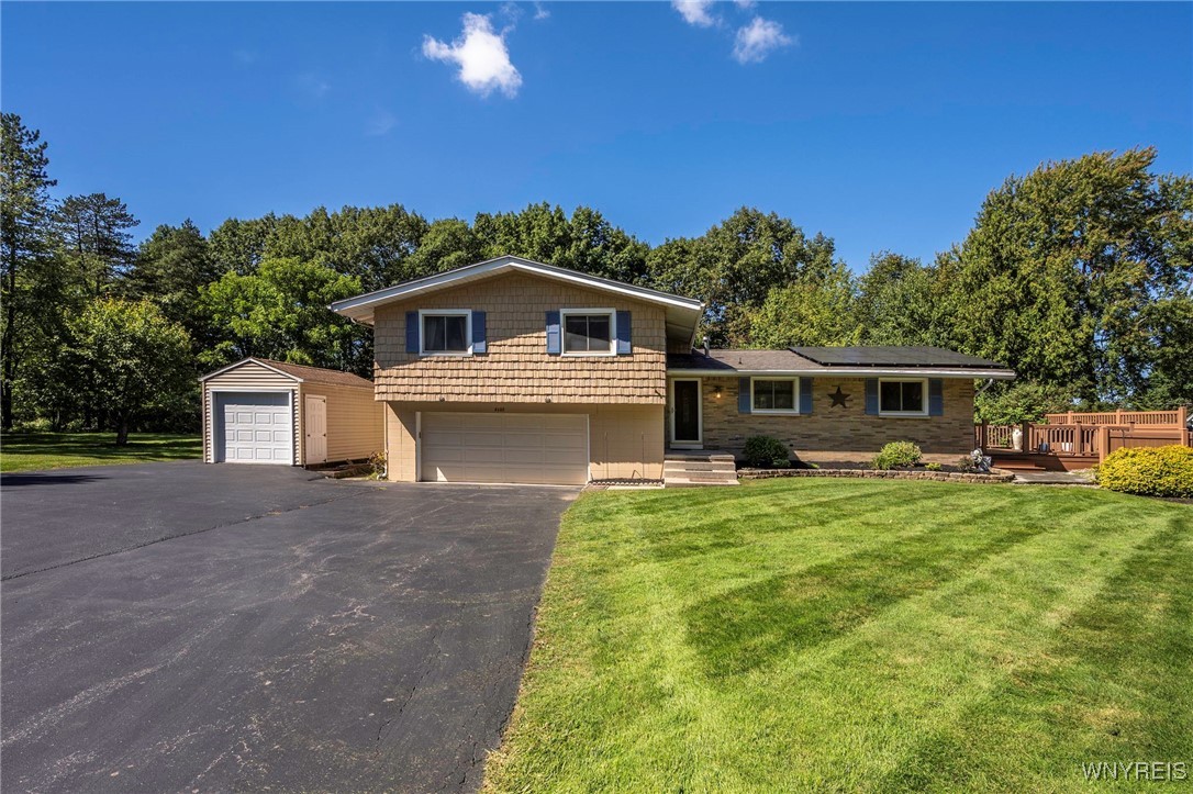 Boncrest Dr, Buffalo, NY 14221