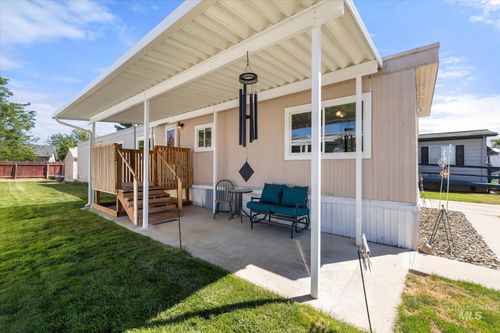 227 Silver City Dr, Boise, ID, 83713-8062 | Card Image