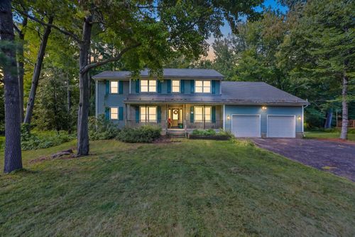 75 Nottingham Lane, Burlington, VT, 05408 | Card Image