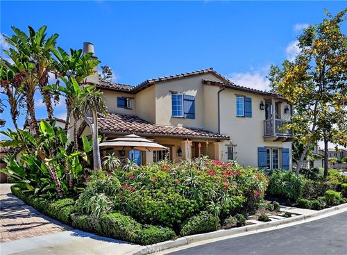 154 Via Galicia, San Clemente, CA, 92672-3827 | Card Image