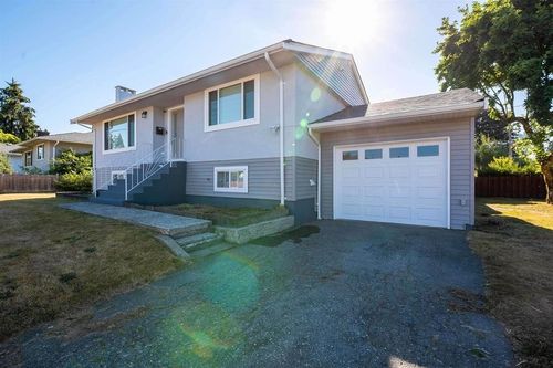 7406 Imperial St, Burnaby, BC, V5E1N9 | Card Image