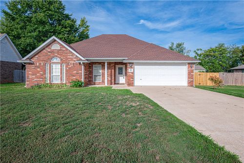 804 Greenway St, Lowell, AR, 72745-8356 | Card Image