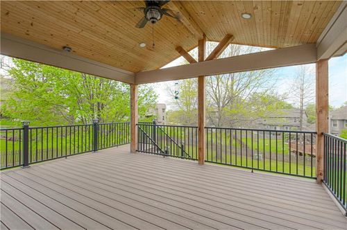 1004 Aspen Dr, Liberty, MO, 64068-7411 | Card Image