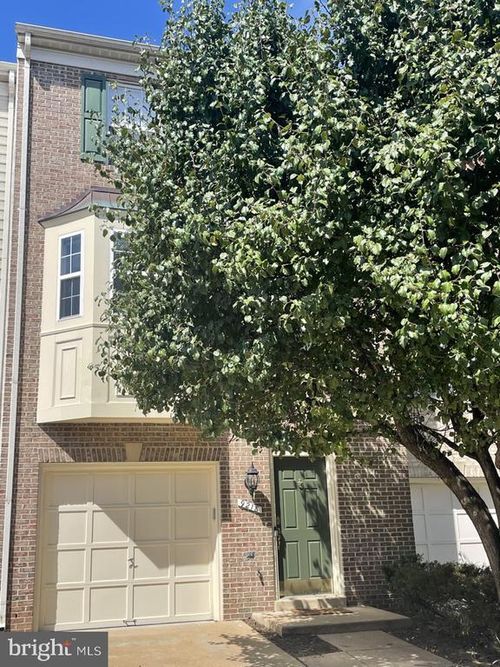9218 Lorton Valley Rd, LORTON, VA, 22079-2911 | Card Image