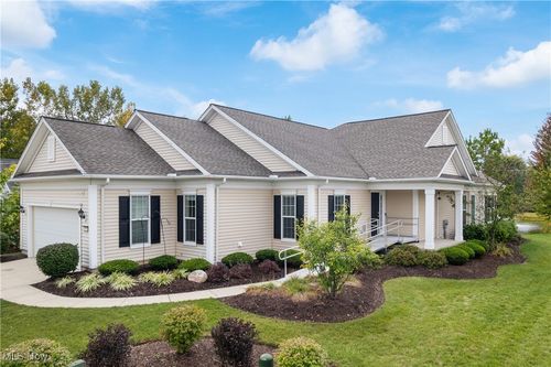 480 Bridge Pointe Ln, Brunswick, OH, 44212-6239 | Card Image