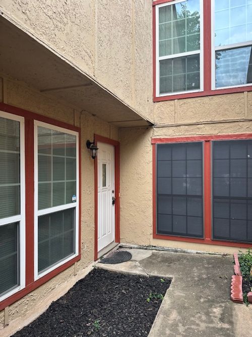 apt-a-2711 Parker Ln, Austin, TX, 78741-5583 | Card Image