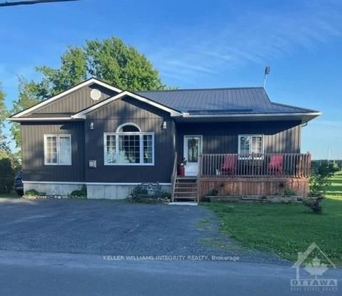 16372 Centennial Dr, Avonmore, ON, K0C1C0 | Card Image