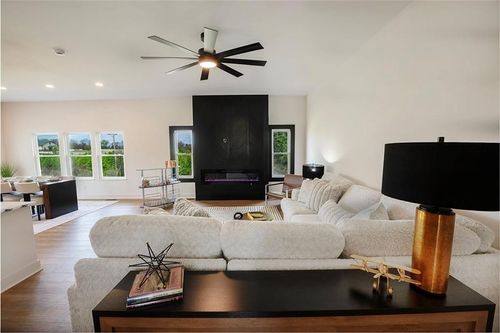 3200 Junction Dr, Harrisonville, MO, 64701-4380 | Card Image