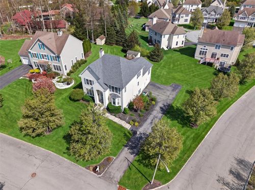 17 Oldwyck Crescent, Woodbury, NY, 10930 | Card Image