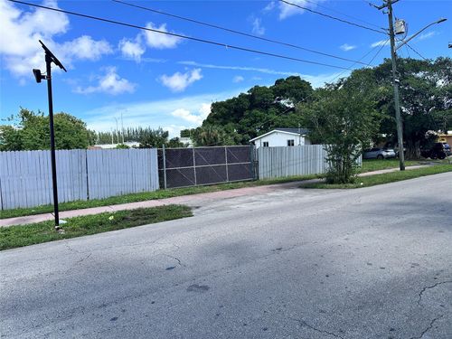 22 Northwest Ct, Fort Lauderdale, FL, 33309 | Card Image