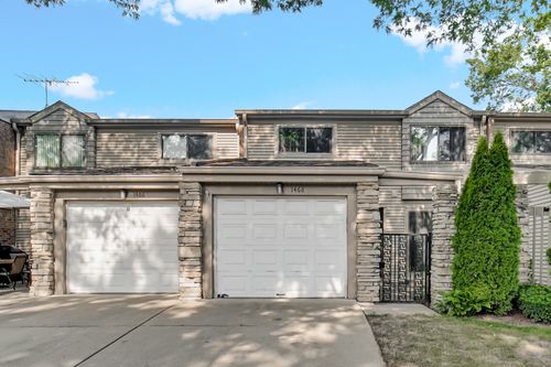 1468 N Picadilly Cir, Mount Prospect, IL, 60056-1072 | Card Image