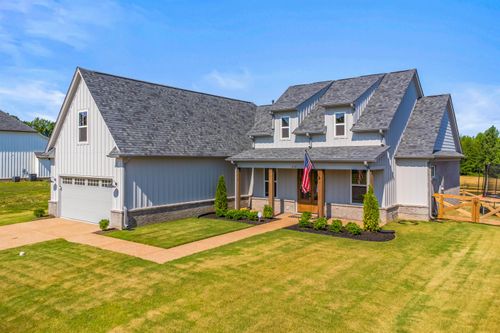230 Highland Park Cv, Oakland, TN, 38060-5370 | Card Image