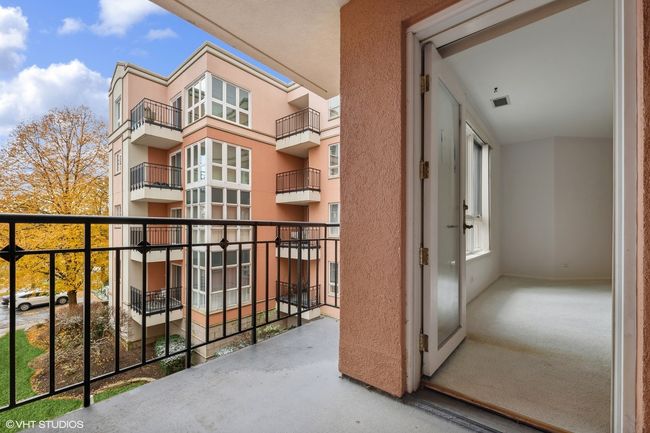 APT-209 - 3100 Lexington Ln, Condo with 2 bedrooms, 2 bathrooms and 1 parking in Glenview IL | Image 18
