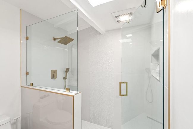 Primary Bath Shower | Image 23
