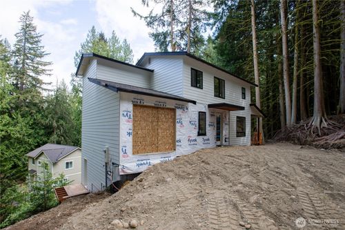 7 Maple Ct, Bellingham, WA, 98229-7804 | Card Image