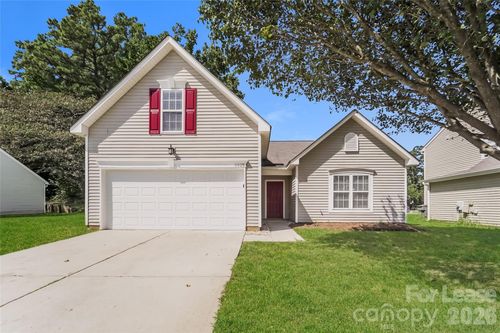 6425 Sunman Rd, Charlotte, NC, 28216-3074 | Card Image