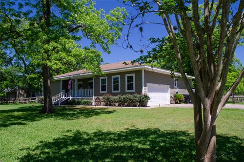 36606 Tejas Rd, Wallis, TX, 77485-8029 | Card Image