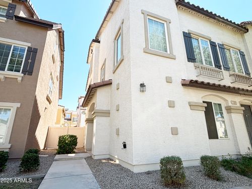 1298 S Owl Dr, Gilbert, AZ, 85296-8469 | Card Image