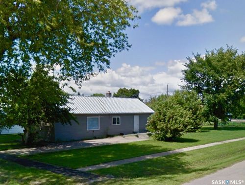 200 2nd Street N, Wakaw, SK, S0K4P0 | Card Image