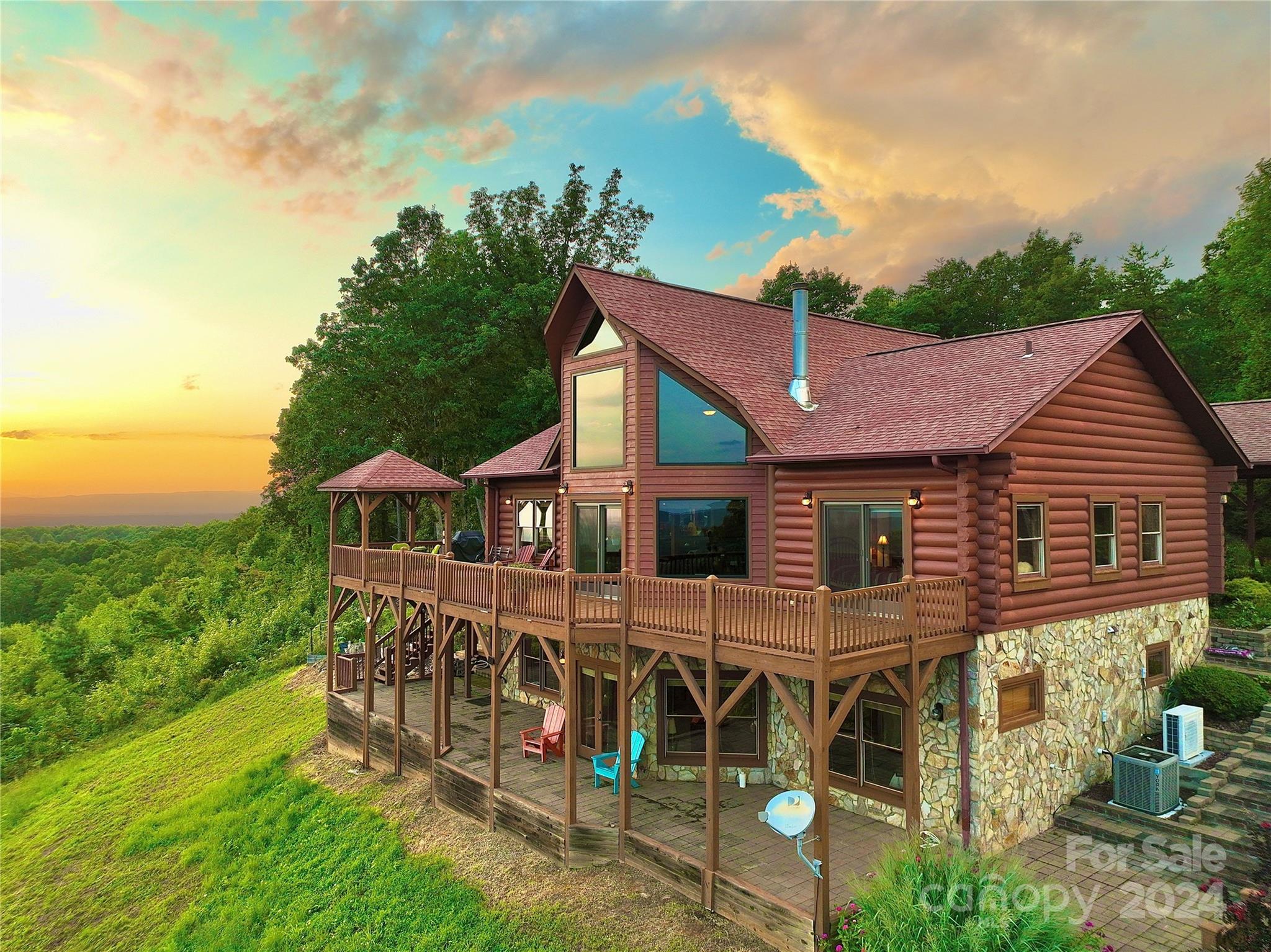 High Peak Mountain Rd, Valdese, NC 28690