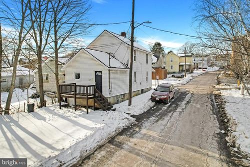 101 Charles St, FROSTBURG, MD, 21532-1843 | Card Image