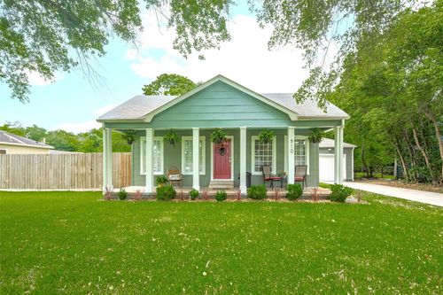 810 Stubbs St, La Marque, TX, 77568-6212 | Card Image