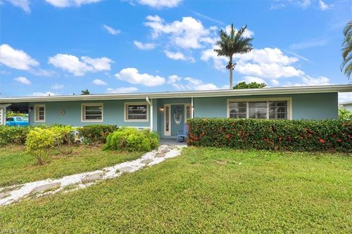 1721 Club House Rd, North Fort Myers, FL, 33917 | Card Image