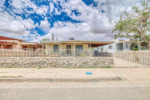 7733 Adobe Dr, El Paso, TX, 79915-2642 | Card Image