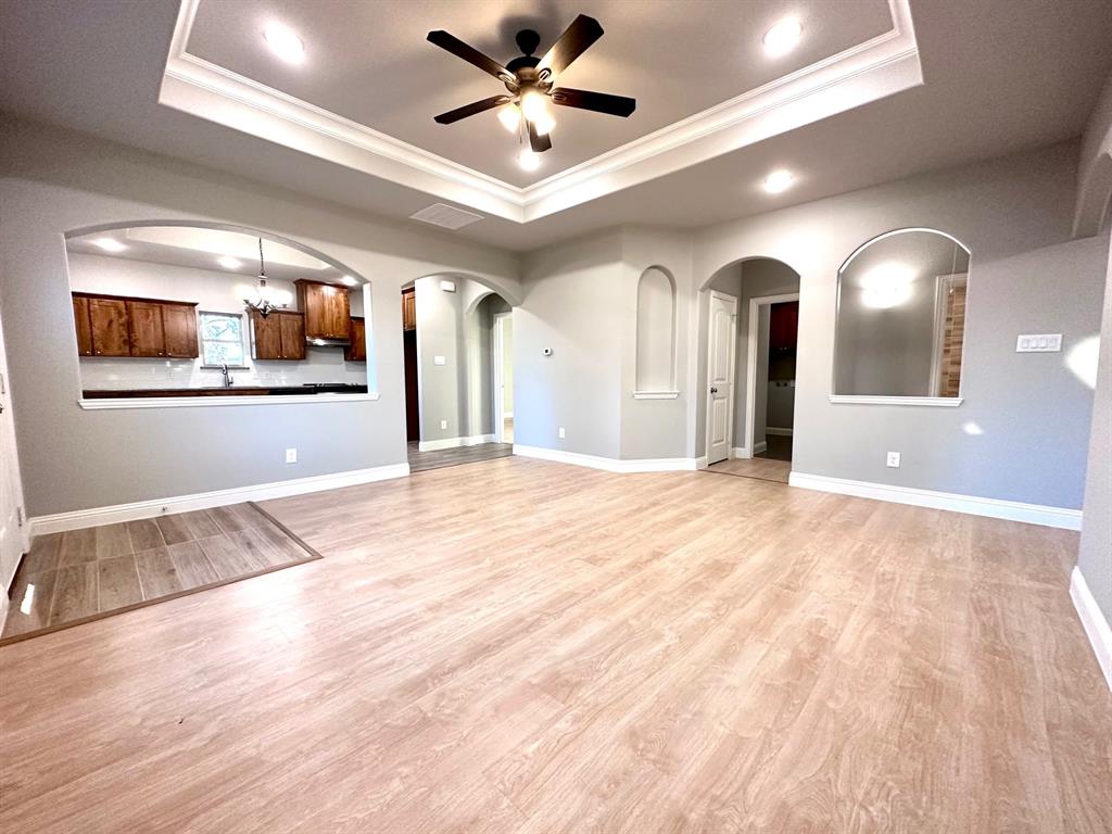 Houston St, Wolfe City, TX 75496