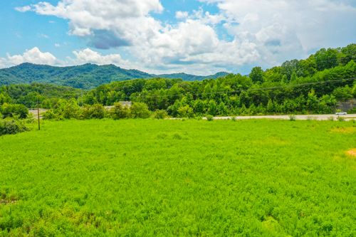 1 S Us Highway 25e, Flat Lick, KY, 40935 | Card Image
