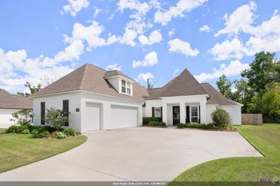 7310 Bessie Dr, House other with 5 bedrooms, 3 bathrooms and null parking in Denham Springs LA | Image 1