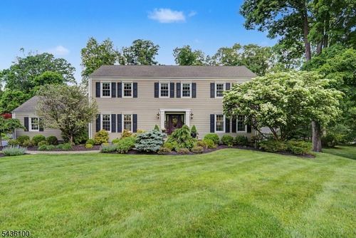 13 Mabro Dr, Denville, NJ, 07834-9607 | Card Image