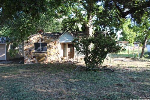15036 Main St, Lytle, TX, 78052-3551 | Card Image