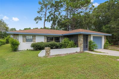 9218 N Alizarin Way, House other with 2 bedrooms, 2 bathrooms and null parking in Citrus Springs FL | Image 2