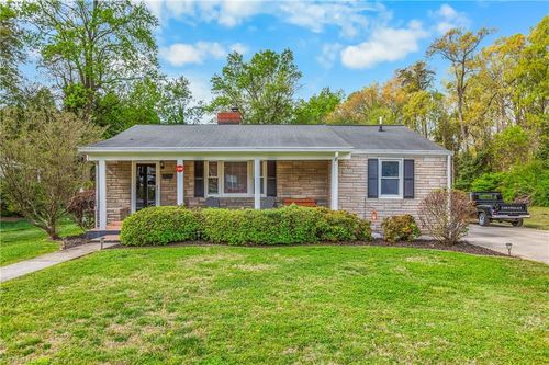 219 Hastings Dr, Kernersville, NC, 27284-2727 | Card Image