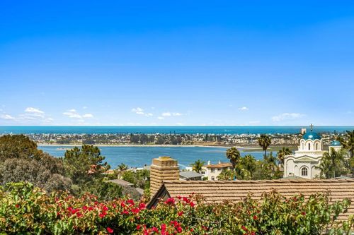 4603 Huron Ave, San Diego, CA, 92117-6208 | Card Image
